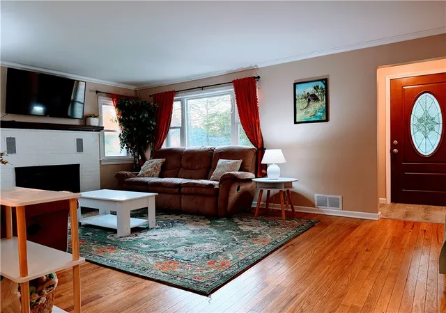 Photo 4 of Sale Pending at 101 E Buffalo St, Churchville, NY 14428 | MLS# R1705891 | Listing updated on 2026-08-19