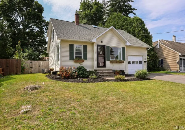 Photo 3 of Sale Pending at 108 Stephen Pl, Syracuse, NY 13212 | MLS# S1705588 | Listing updated on 2026-08-15