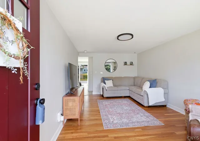 Photo 3 of Sale Pending at 108 Stephen Pl, Syracuse, NY 13212 | MLS# S1705588 | Listing updated on 2026-08-15