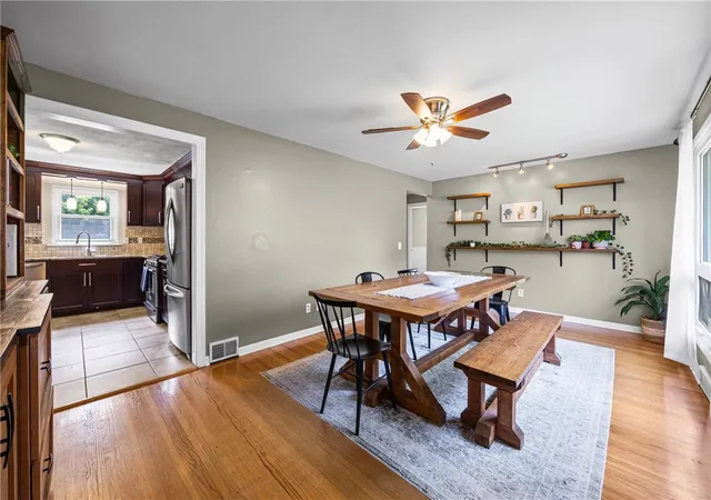 Photo 3 of Sale Pending at 265 Woodruff Dr, Webster, NY 14580 | MLS# R1703705 | Listing updated on 2026-08-20