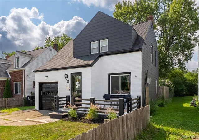 Photo 1 of Sale Pending at 89 Brighton Rd, Tonawanda, NY 14150 | MLS# B1703529 | Listing updated on 2026-09-04
