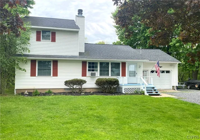 Photo 2 of Single family home for sale at 3405 South St, Clinton, NY 13323 | MLS# S1705867 | Listing updated on 2026-08-22