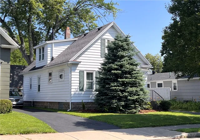Photo 2 of Sale Pending at 784 Atlantic Ave, Rochester, NY 14609 | MLS# R1705077 | Listing updated on 2026-08-27