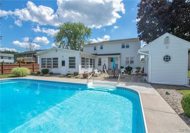Photo 3 of Sale Pending at 8025 Trina Cir, Clay, NY 13041 | MLS# S1706034 | Listing updated on 2026-08-16