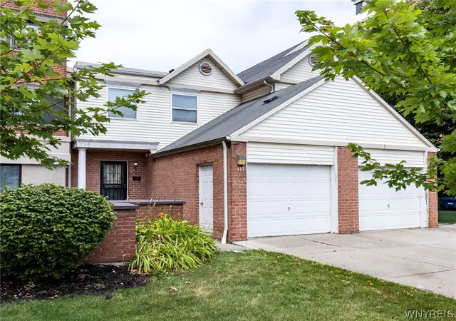 Photo 1 of Townhouse for sale at 117 Delmar Mitchell Dr, Buffalo, NY 14204 | MLS# B1705992 | Listing updated on 2026-09-13