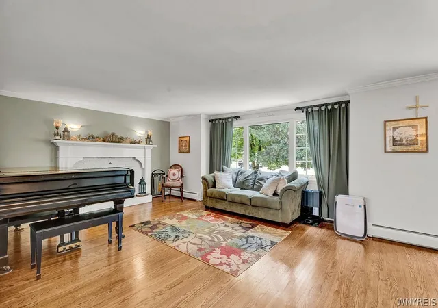Photo 4 of Single family home for sale at 5293 Ashwood Ct, Clarence, NY 14031 | MLS# B1705899 | Listing updated on 2026-09-13