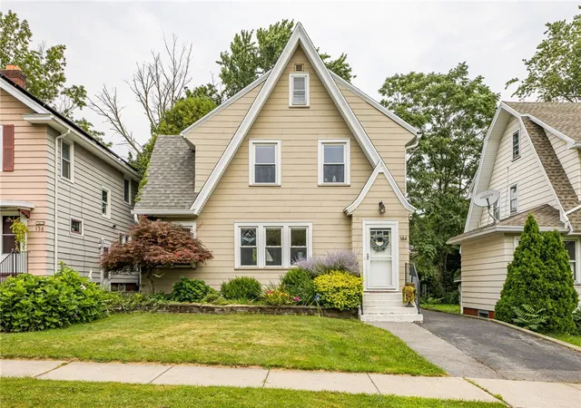 Photo 1 of Sale Pending at 144 Culver Pkwy, Rochester, NY 14609 | MLS# R1706121 | Listing updated on 2026-08-27