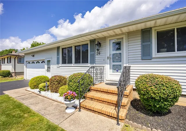 Photo 2 of Sale Pending at 26 Valencia Dr, Rochester, NY 14606 | MLS# R1700548 | Listing updated on 2026-09-03