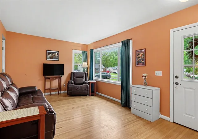 Photo 3 of Sale Pending at 880 Joran Dr, Webster, NY 14580 | MLS# R1705189 | Listing updated on 2026-08-19
