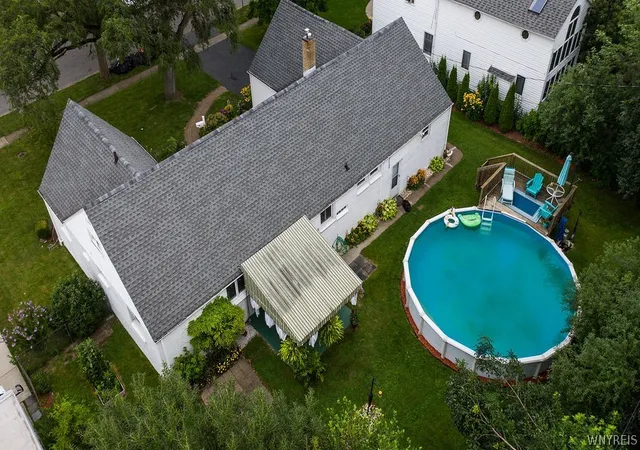 Photo 3 of Sale Pending at 351 Southwood Dr, Buffalo, NY 14223 | MLS# B1705714 | Listing updated on 2026-08-25
