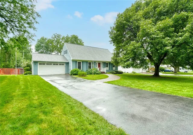 Photo 1 of Sale Pending at 55 Tumbleweed Dr, Pittsford, NY 14534 | MLS# R1705753 | Listing updated on 2026-08-19