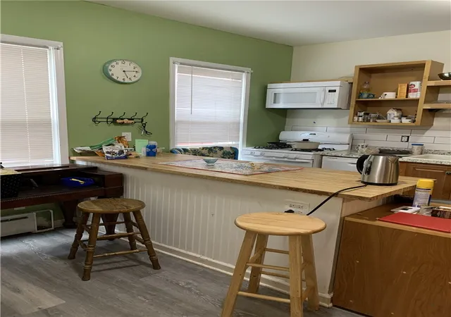 Listing Photo 5 - Condo for sale in building located at 28 Peck St, Rochester, NY 14609