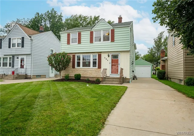 Photo 3 of Sale Pending at 384 Athens Blvd, Buffalo, NY 14223 | MLS# B1705650 | Listing updated on 2026-08-21