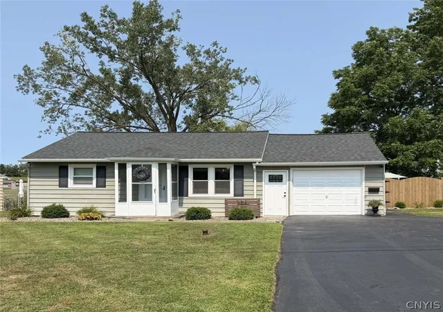 Photo 1 of Sale Pending at 306 Gale Ave, Liverpool, NY 13088 | MLS# S1706184 | Listing updated on 2026-08-24