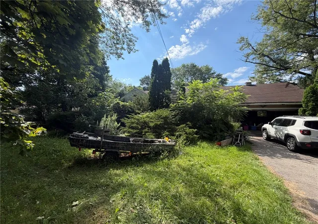 Photo 1 of Sale Pending at 4523 E Henrietta Rd, Henrietta, NY 14467 | MLS# R1705884 | Listing updated on 2026-08-19