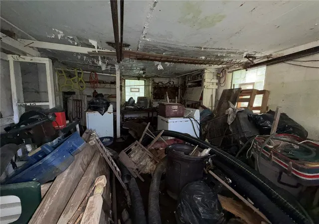Photo 3 of Sale Pending at 4523 E Henrietta Rd, Henrietta, NY 14467 | MLS# R1705884 | Listing updated on 2026-08-19
