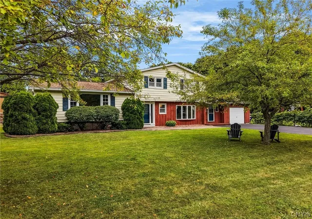 Photo 3 of Sale Pending at 1a Carol Dr, Camillus, NY 13031 | MLS# S1705856 | Listing updated on 2026-09-08