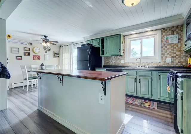 Photo 4 of Sale Pending at 2 Mccleary Rd, Spencerport, NY 14559 | MLS# R1705025 | Listing updated on 2026-08-19