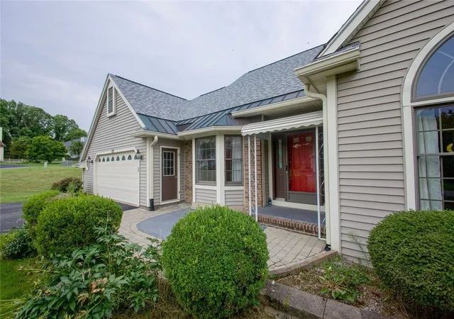 Photo 2 of Sale Pending at 175 Sewilo Hills Dr, Rochester, NY 14622 | MLS# R1704952 | Listing updated on 2026-09-01
