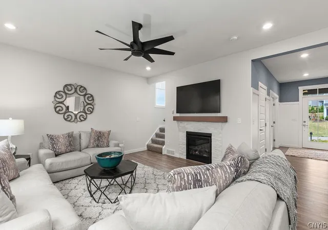 Photo 3 of Single family home for sale at 139 Lexi Ln, Baldwinsville, NY 13027 | MLS# S1702436 | Listing updated on 2026-08-11
