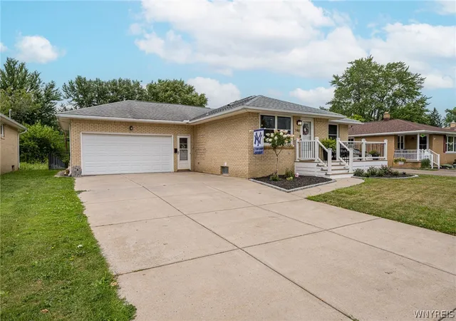 Photo 2 of Sale Pending at 146 Elmsford Dr, Buffalo, NY 14224 | MLS# B1705783 | Listing updated on 2026-08-22