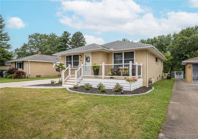 Photo 3 of Sale Pending at 146 Elmsford Dr, Buffalo, NY 14224 | MLS# B1705783 | Listing updated on 2026-08-22