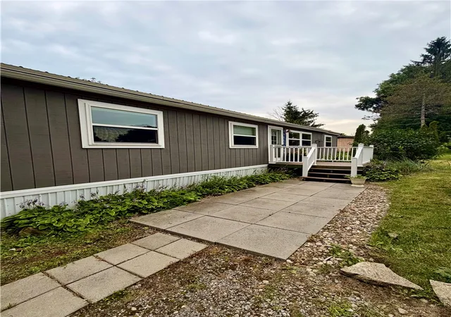 Photo 3 of Manufactured home for sale at 18 Anchor Dr, Ithaca, NY 14850 | MLS# R1706284 | Listing updated on 2026-09-08