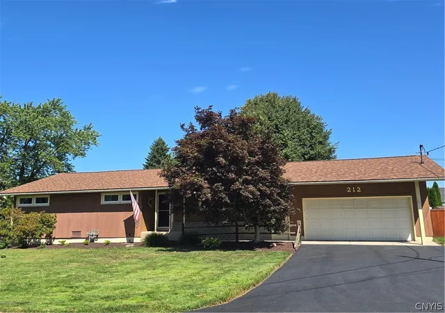 Photo 1 of Sale Pending at 212 Cleveland Ave, Liverpool, NY 13088 | MLS# S1693946 | Listing updated on 2026-08-17