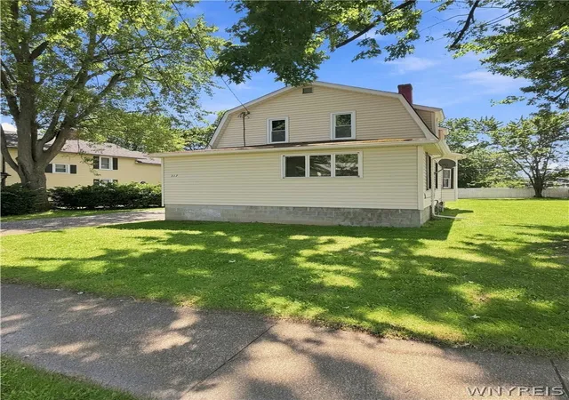 Photo 1 of Sale Pending at 117 William St, Medina, NY 14103 | MLS# B1706107 | Listing updated on 2026-09-05