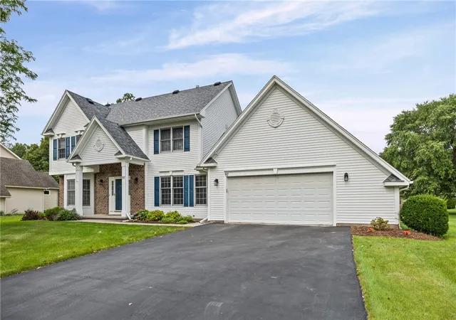 Photo 2 of Sale Pending at 97 Wakecliffe Dr, Rochester, NY 14616 | MLS# R1705657 | Listing updated on 2026-08-25