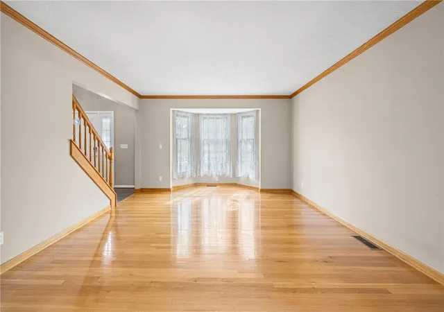 Photo 3 of Sale Pending at 97 Wakecliffe Dr, Rochester, NY 14616 | MLS# R1705657 | Listing updated on 2026-08-25