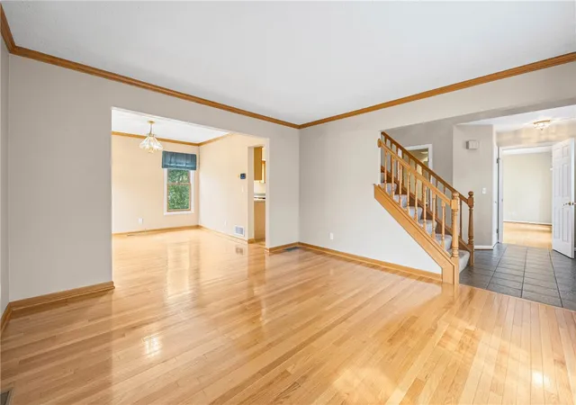 Photo 4 of Sale Pending at 97 Wakecliffe Dr, Rochester, NY 14616 | MLS# R1705657 | Listing updated on 2026-08-25