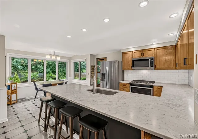 Photo 2 of Sale Pending at 17 Sherrelwood Ct, Buffalo, NY 14221 | MLS# B1706087 | Listing updated on 2026-09-02