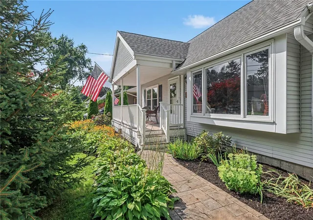 Photo 1 of Sale Pending at 22 Packet Boat Dr, Fairport, NY 14450 | MLS# R1706186 | Listing updated on 2026-08-20