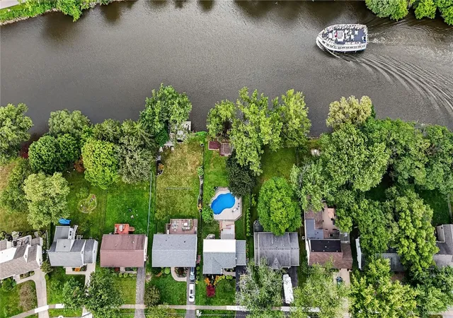 Photo 2 of Sale Pending at 22 Packet Boat Dr, Fairport, NY 14450 | MLS# R1706186 | Listing updated on 2026-08-20