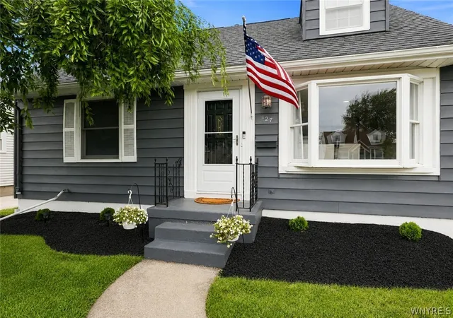 Photo 2 of Sale Pending at 127 Briarhurst Dr, Tonawanda, NY 14150 | MLS# B1706323 | Listing updated on 2026-08-14