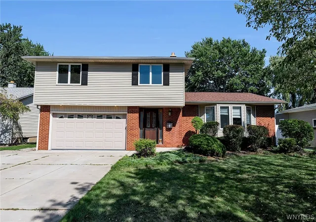 Photo 1 of Single family home for sale at 41 Mahogany Dr, Buffalo, NY 14221 | MLS# B1705480 | Listing updated on 2026-09-09