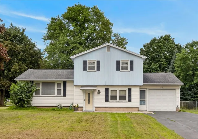 Photo 1 of Sale Pending at 67 Pickdale Dr, Rochester, NY 14626 | MLS# R1706289 | Listing updated on 2026-08-31