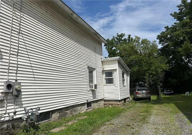 Photo 3 of Single family home for sale at 106 W North St, Ilion, NY 13357 | MLS# S1706408 | Listing updated on 2026-09-12