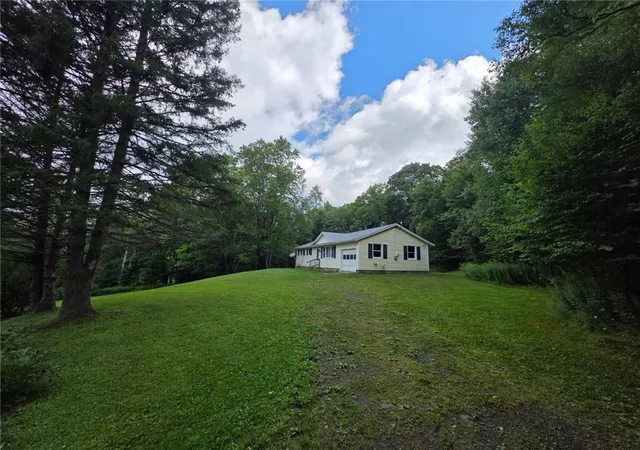Photo 2 of Single family home for sale at 187 Franskevicz Rd, Hancock, NY 13783 | MLS# R1706270 | Listing updated on 2026-08-12