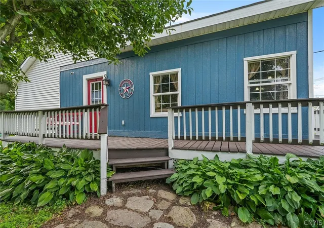 Photo 3 of Sale Pending at 16 West St, Cleveland, NY 13042 | MLS# S1701811 | Listing updated on 2026-09-21