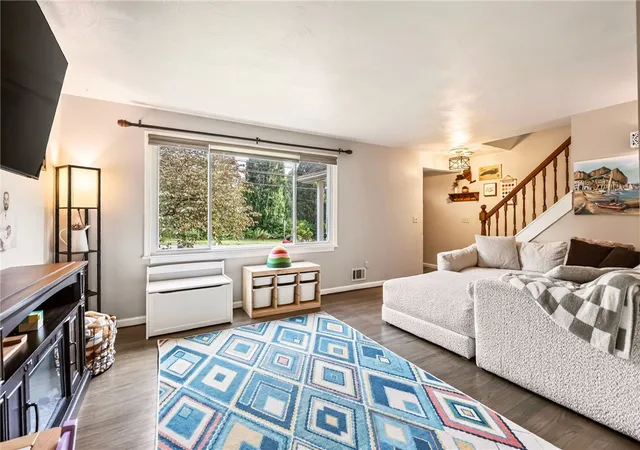 Photo 4 of Sale Pending at 2367 Norton St, Rochester, NY 14609 | MLS# R1705329 | Listing updated on 2026-08-19