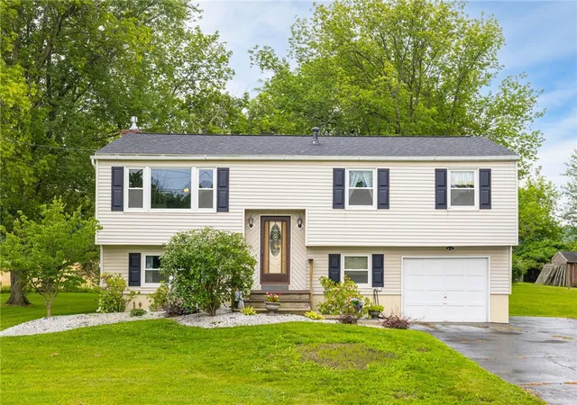 Photo 1 of Sale Pending at 1964 Paddy Ln, Ontario, NY 14519 | MLS# R1705694 | Listing updated on 2026-08-18