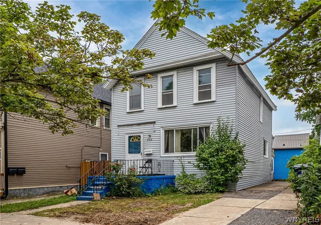 Photo 1 of Sale Pending at 426 Vermont St, Buffalo, NY 14213 | MLS# B1705952 | Listing updated on 2026-09-13