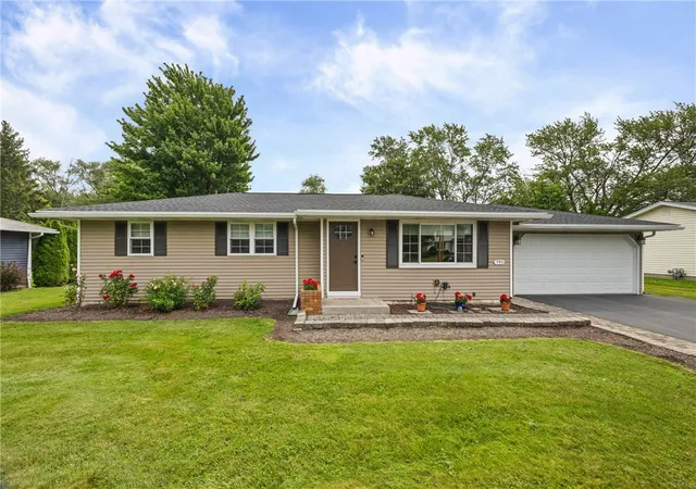 Photo 3 of Sale Pending at 794 Flynn Rd, Rochester, NY 14612 | MLS# R1703232 | Listing updated on 2026-08-22