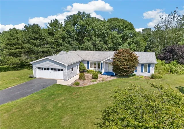 Photo 1 of Sale Pending at 5770 Coppersmith Trl, Ontario, NY 14519 | MLS# R1706389 | Listing updated on 2026-08-20