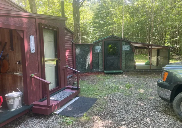 Photo 4 of Sale Pending at 128 Bush Hl Rd, Maryland, NY 12116 | MLS# R1706219 | Listing updated on 2026-08-21