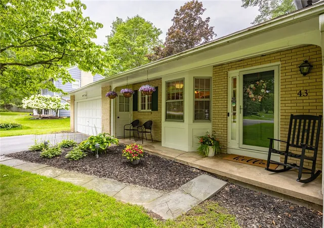 Photo 3 of Sale Pending at 43 Southcross Trl, Fairport, NY 14450 | MLS# R1706102 | Listing updated on 2026-08-20