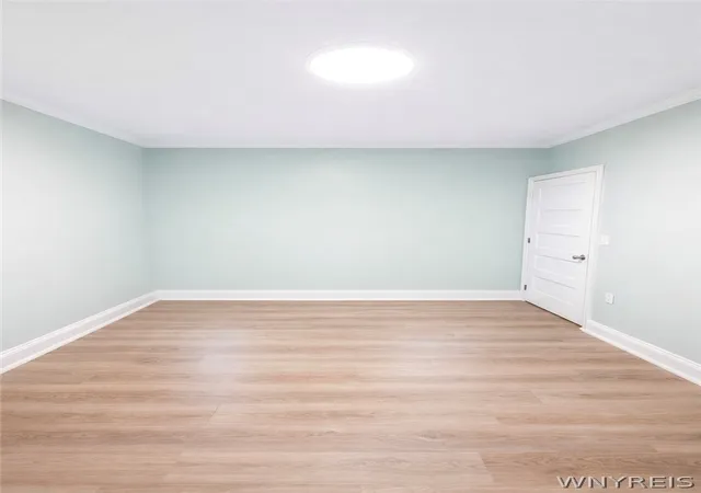 Photo 3 of Sale Pending at 372 Watson St, Buffalo, NY 14212 | MLS# B1706418 | Listing updated on 2026-09-14