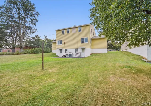 Photo 4 of Sale Pending at 139 Old Liverpool, Salina, NY 13088 | MLS# S1705235 | Listing updated on 2026-08-19